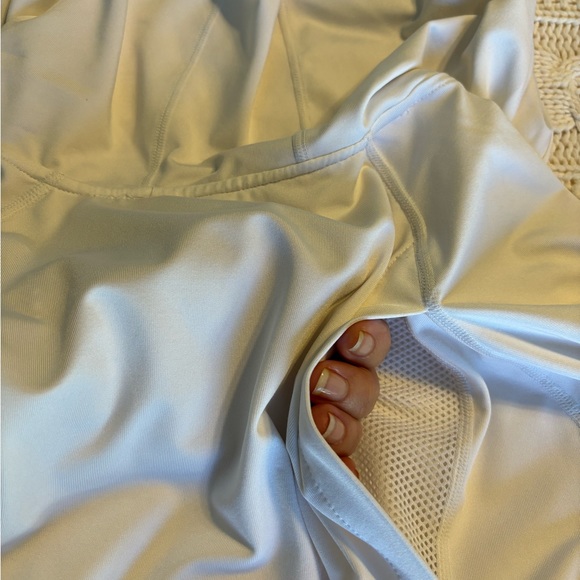 Columbia PFG hoodie. White, Size M. Drawstring cinch on waist. - Picture 8 of 9